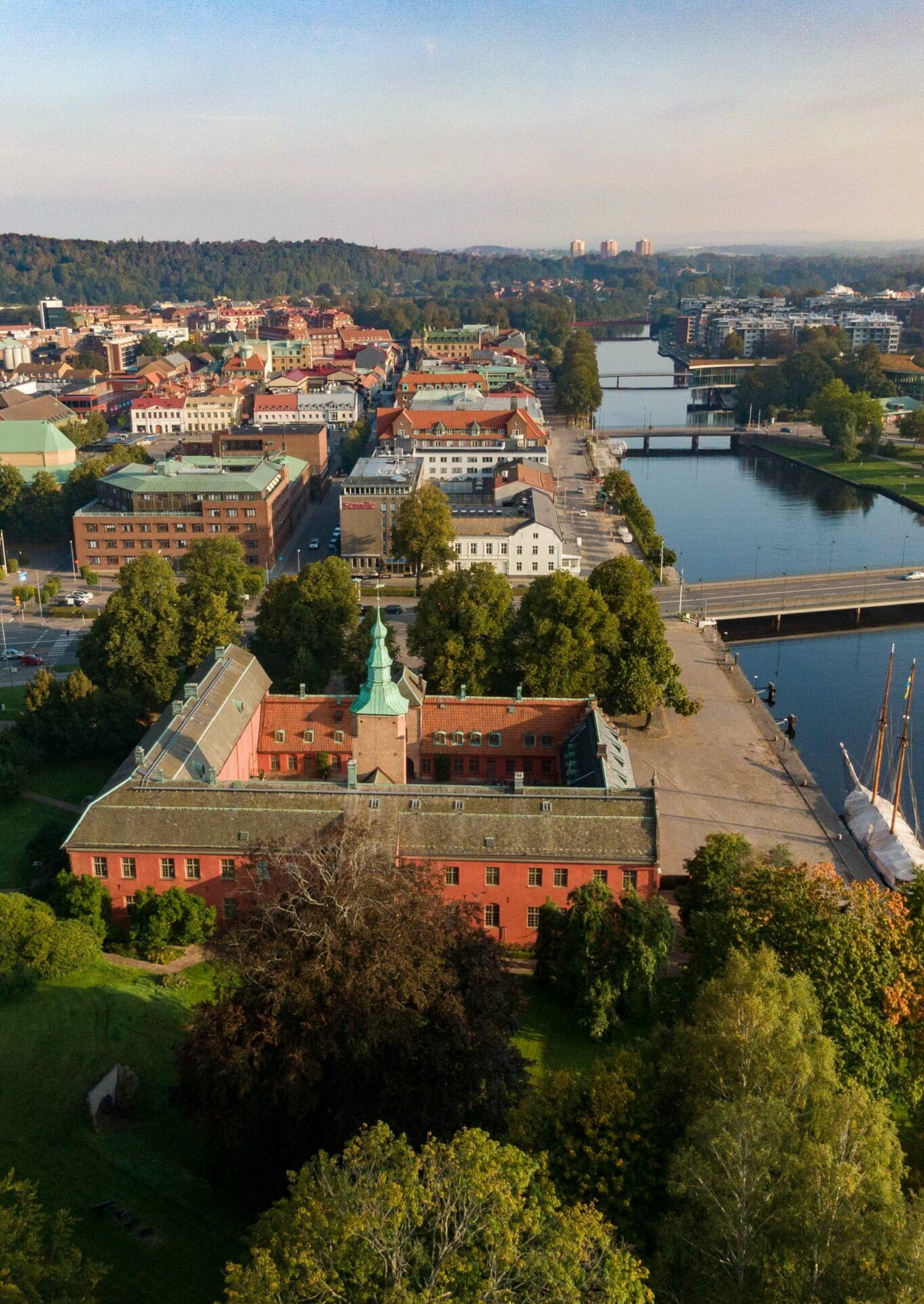 Drönarbild över Halmstad